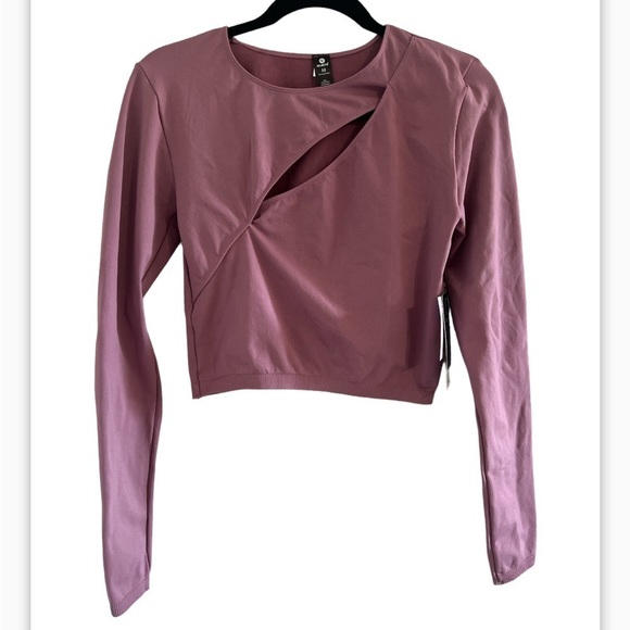 Velocity Tops - Velocity Cropped Cutout Workout Top in Pink Cinnamon